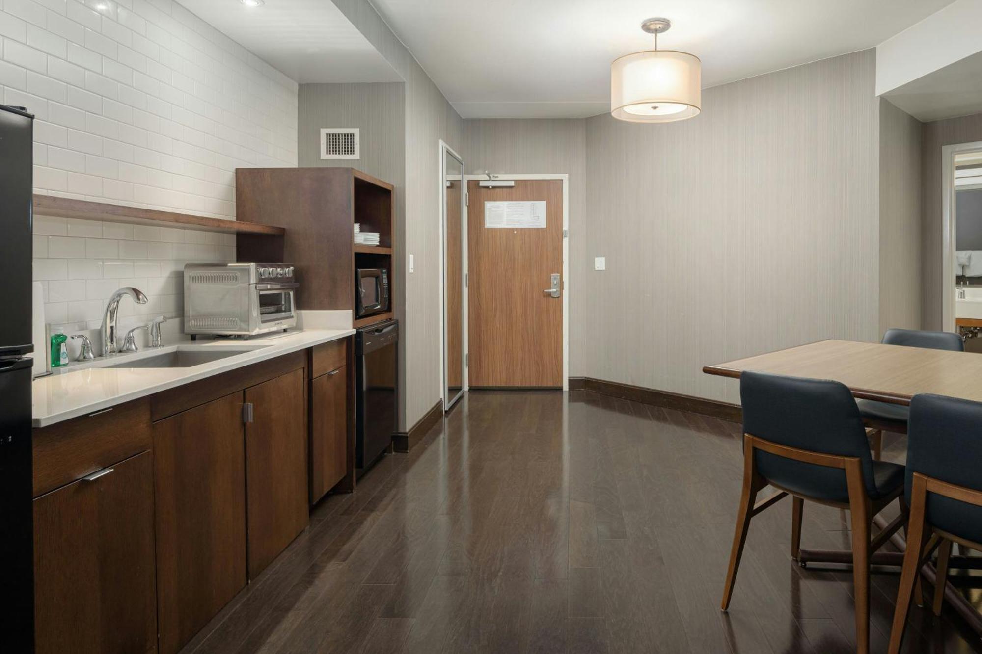 Courtyard By Marriott Gatlinburg Downtown Hotell Exteriör bild