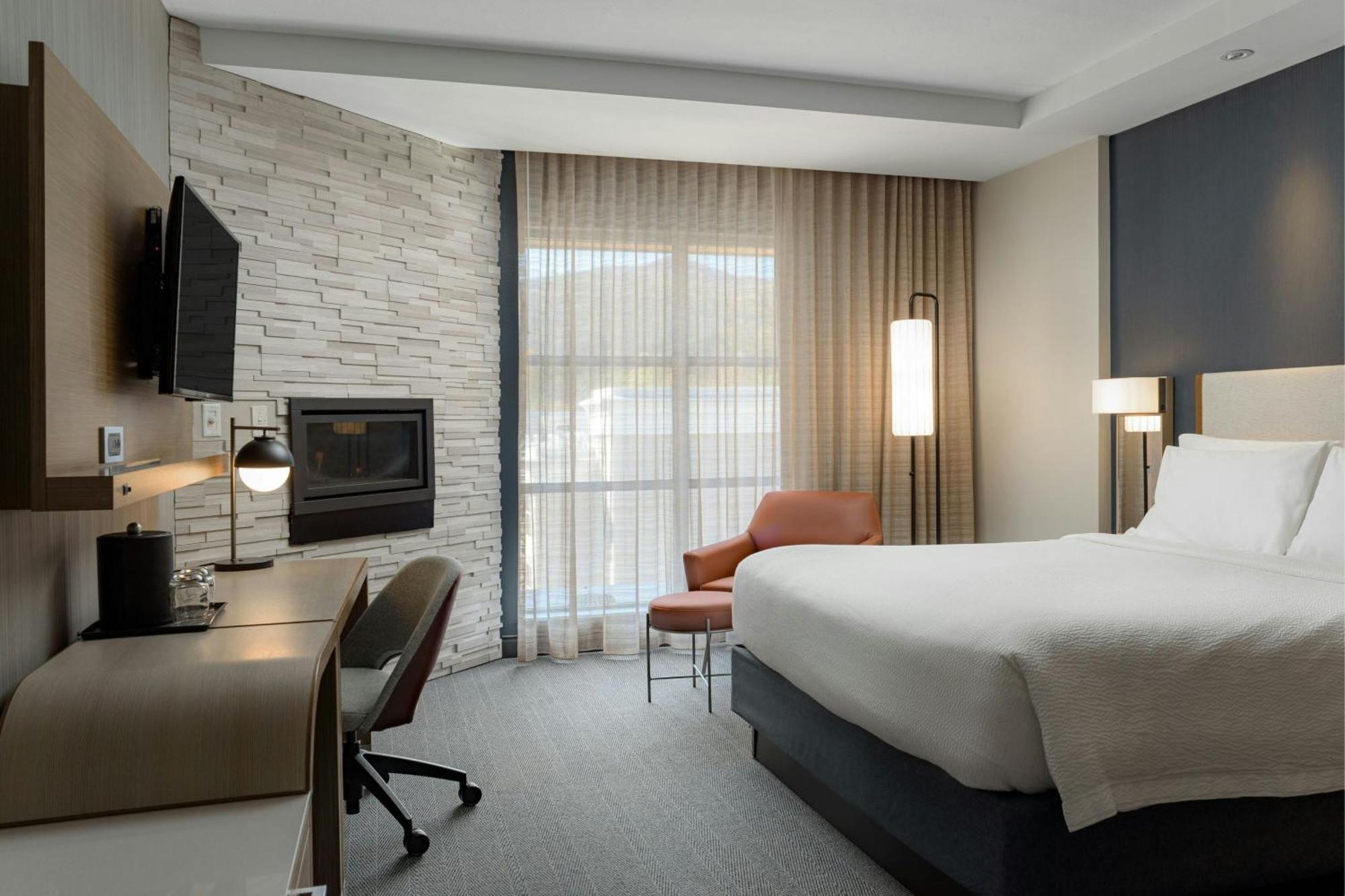 Courtyard By Marriott Gatlinburg Downtown Hotell Exteriör bild