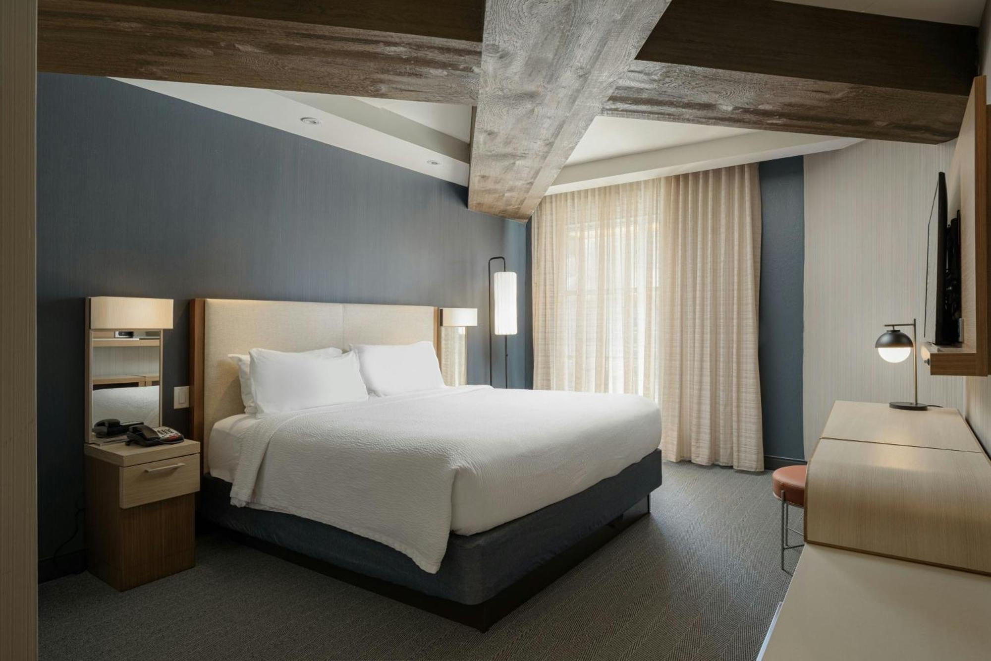 Courtyard By Marriott Gatlinburg Downtown Hotell Exteriör bild