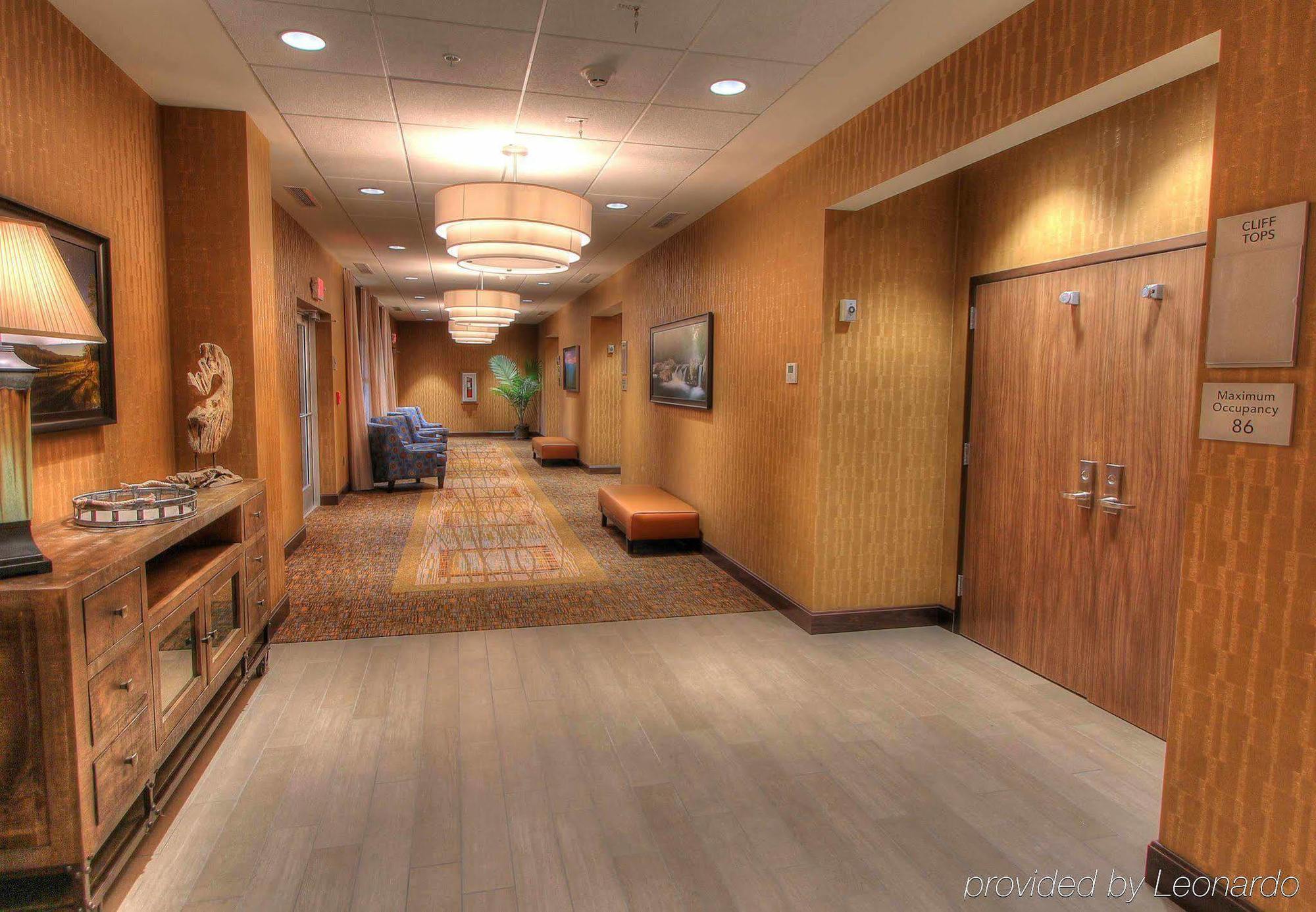 Courtyard By Marriott Gatlinburg Downtown Hotell Exteriör bild