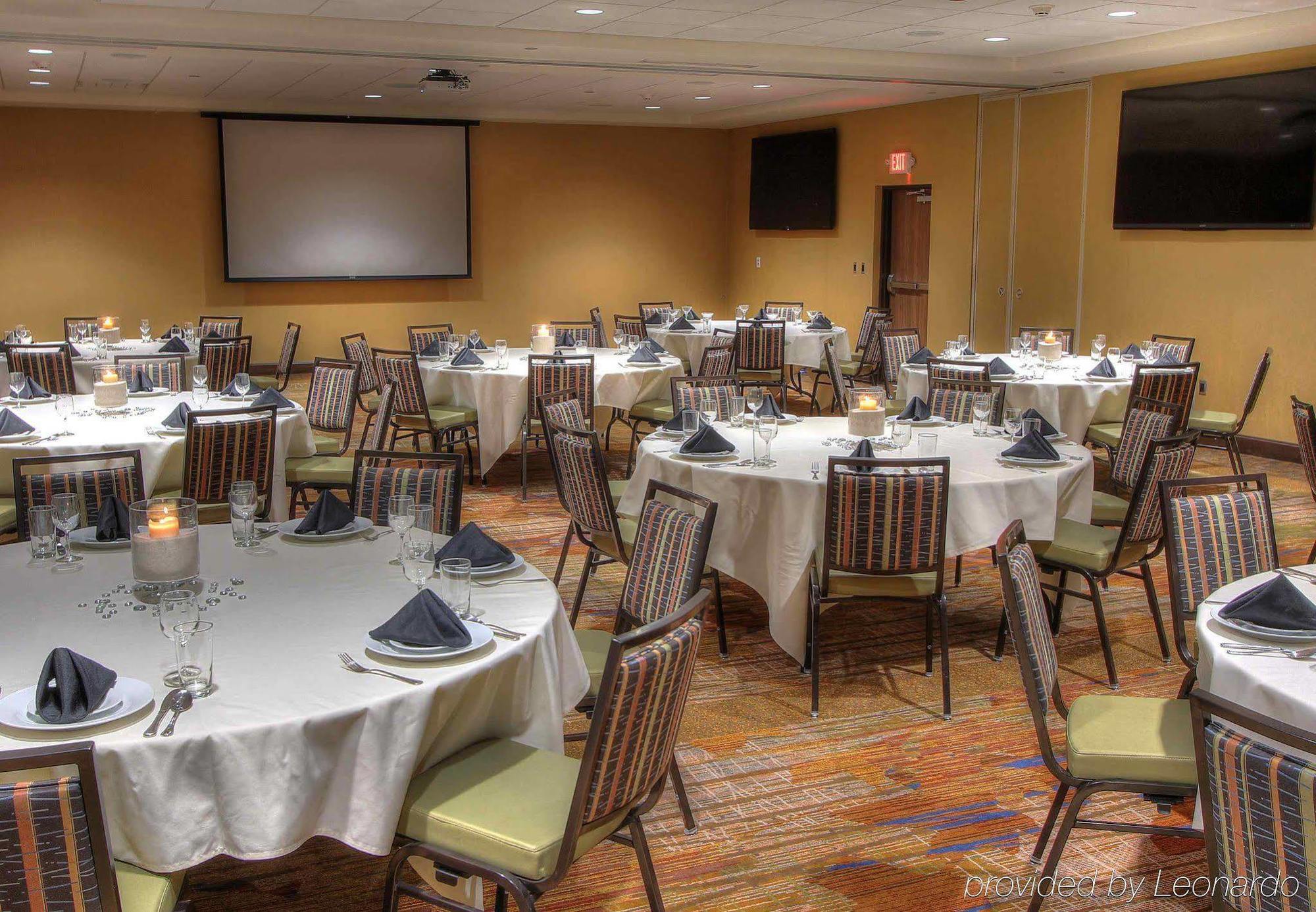 Courtyard By Marriott Gatlinburg Downtown Hotell Exteriör bild