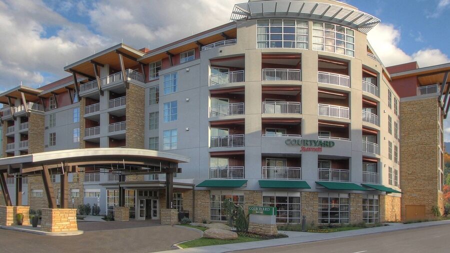 Courtyard By Marriott Gatlinburg Downtown Hotell Exteriör bild